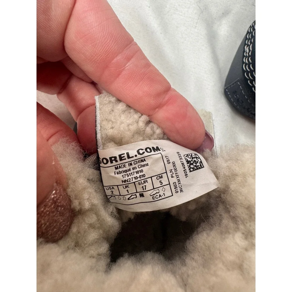 Sorel Caribootie Infant Booties Black Suede Shearling Winter Boots. Size 2.